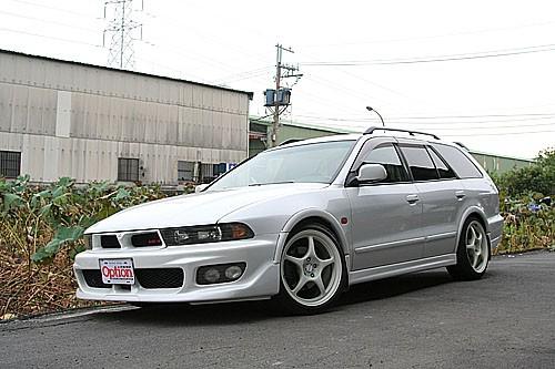 罕見旅行車Legnum VR-4