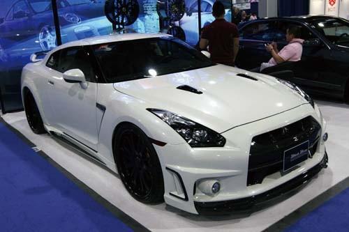 Wald Black Bison GT-R 改裝素雅戰(zhàn)神 Wald Black Bison GT-R 改裝素雅戰(zhàn)神