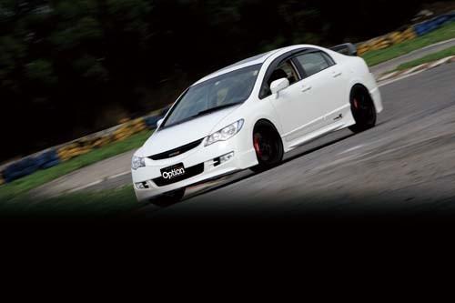 8th Civic全車碳纖維一切為輕量化