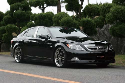 最適合VIP Style代表車LS460