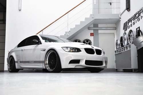 BMW E92 M3加裝寬體套件變身M3 GT2