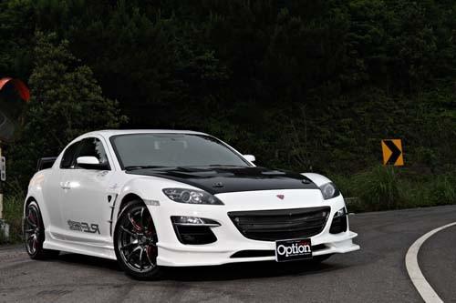 RE雨宮X Mazda RX-8 獨(dú)特造型