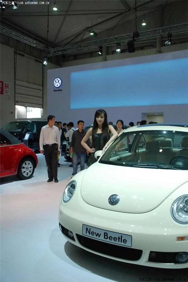 成都國(guó)際車(chē)展匯報(bào) 美女車(chē)摸+靚車(chē)欣賞