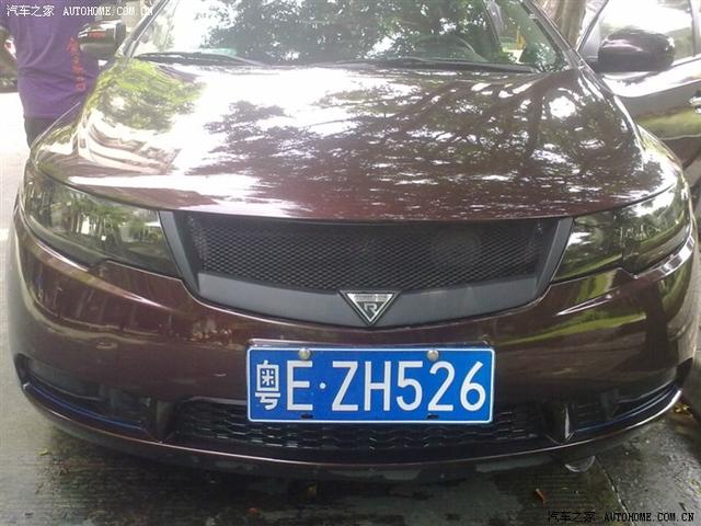 白色福瑞迪改裝小包圍/頂翼/安裝全套獅特頂吧 白色福瑞迪改裝小包圍/頂翼/安裝全套獅特頂吧