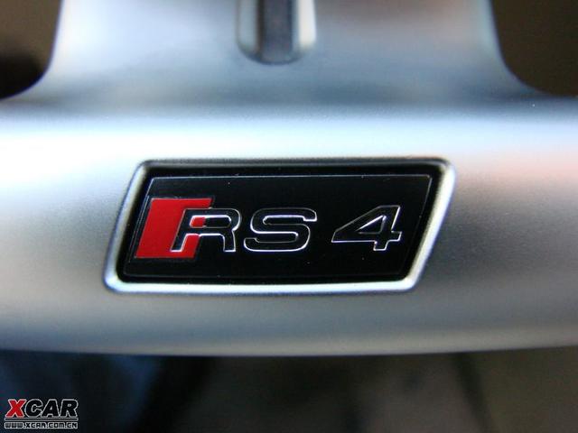 假冒RS4！奥迪A4L改装RS4方向盘+迎宾踏板！