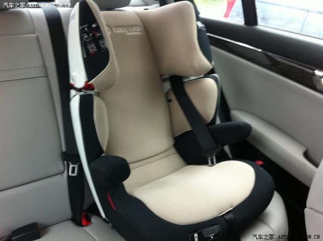 奔驰C200改装之安装CONCORD儿童安全座椅
