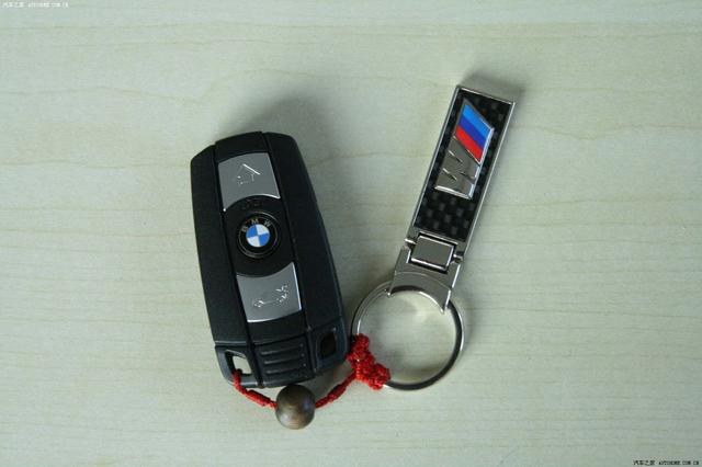 BMW 325Ci改裝天使眼大燈總成多圖作業(yè)