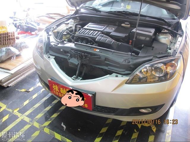 看看跑賽道的車是怎么重新改裝和組裝的！