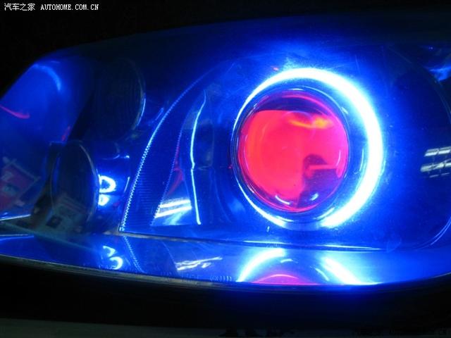 華泰B11改裝車頂亮條+內(nèi)飾裝飾作業(yè)