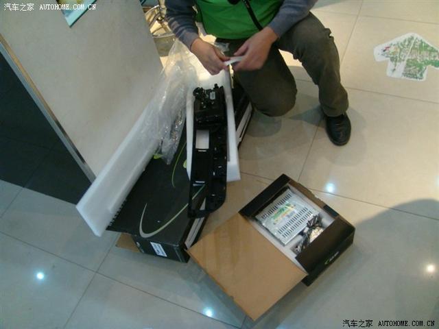 利亞納改裝凌志座椅+行車電腦作業(yè)