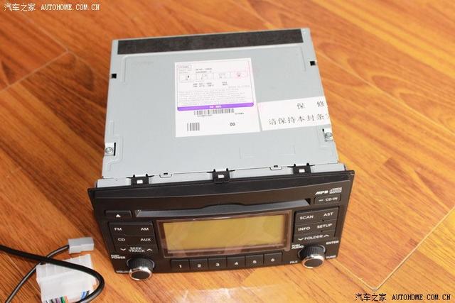 起亞K2改裝氙燈透鏡+LED閱讀燈+后備箱燈