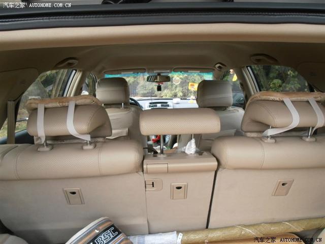 比亚迪S6装饰轮毂+坐垫、座套+中控+碳纤维贴纸+行车记录仪