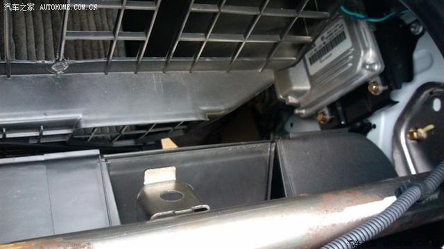 比亚迪F0改装加装安全气囊储物箱全过程作业