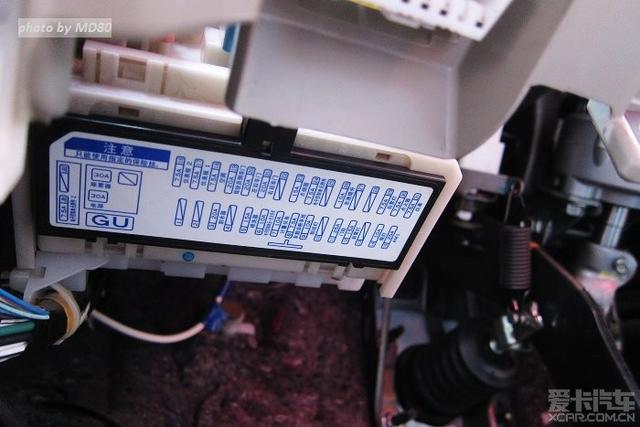 丰田威驰安装行车记录仪作业