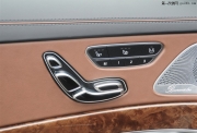 奔驰S级2014款S320L加电动尾门，座椅记忆，无钥匙进入，脚踢