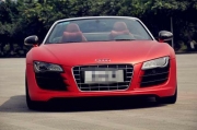 奧迪R8汽車(chē)改色效果之亞光紅車(chē)身貼膜