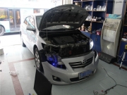 深圳燈光改裝升級：卡羅拉改裝Q5透鏡+歐司朗燈泡