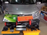 豐田卡羅拉音響升級(jí)改裝美國(guó)霸克汽車音響——新疆車佳坊