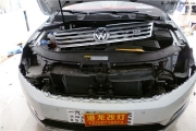 青海西寧大眾邁騰車燈改裝Q5雙光透鏡+藍天使眼+紅惡魔眼
