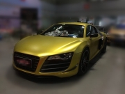 奧迪R8汽車(chē)改色效果之亞光金車(chē)身貼膜