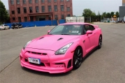 日產(chǎn)GTR 9900系列改色膜亮光桃紅車身改色實車效果