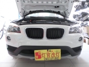 寶馬X1改裝雙光透鏡氙氣燈北京實(shí)體店燈官改燈