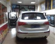 奧迪Q5導航版原車屏幕升級