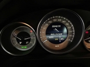 天津奔馳E200導(dǎo)航倒影軌跡雷達(dá)安裝作業(yè)分享