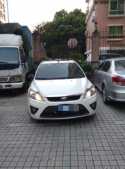 ?？怂垢难b博世透鏡 深圳光速車改改燈