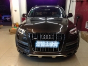 東莞常平奧迪Q7車(chē)燈改裝海拉五雙光透鏡 歐司朗CBI氙氣燈