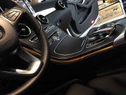 天津奔馳C200原廠3色氛圍燈天津小呂歐娜車品