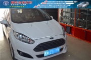 哈爾濱福特嘉年華車燈改裝專業(yè)車燈拋光 翻新修復(fù)