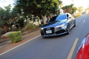 始终高速旅行车Audi RS6 Avant