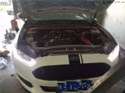 深圳激擎汇汽车改装新蒙迪欧  2.0T安装美国TOWMEX进气套件。