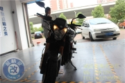 摩托車黃龍600改海拉五透鏡歐司朗CBI氙氣燈武漢藍精靈改燈