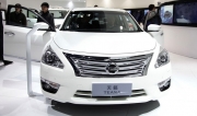 河源日產(chǎn)音響改裝 城市快車?yán)棕惽貺S900改裝日產(chǎn)新天籟