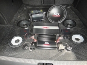 深圳聆聽圣駕大眾邁騰汽車音響改裝芬朗加隔音