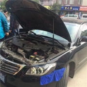 豐田凱美瑞車燈升級(jí)在后加裝的總成內(nèi)更換寶馬款海拉3代...