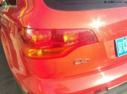 奧迪Q7升級(jí)新款大燈，中網(wǎng)，杠燈，尾燈