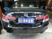 深圳聆聽(tīng)圣駕本田雅閣汽車(chē)全車(chē)隔音改裝 減少阻力摩擦