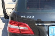 天津奔馳ML320安裝大屏導(dǎo)航倒影軌跡雷達