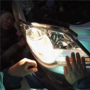 老款大眾寶來(lái)車(chē)燈升級(jí)原車(chē)燈碗內(nèi)加裝Q5雙光透鏡雪萊特氙...
