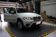 BMW寶馬X5汽車音響改裝升級德國零點三分頻_重慶渝大昌影音