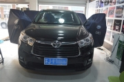原車?yán)纫糍|(zhì)差 豐田漢蘭達音響改裝改善音質(zhì) 鹽城道聲