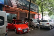 湖南長沙奧迪A3汽車定制改裝包黑色真皮座椅套作業(yè)貼