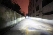 科魯茲車(chē)燈改裝升級(jí)奧迪Q5雙光透鏡 廈門(mén)改燈