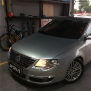 廣東專業(yè)技術(shù)改裝邁騰燈光升級之雙光透鏡Q5 告別黑暗行駛