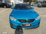 追隨潮流 寶馬M4極光孔雀藍車身改色貼膜