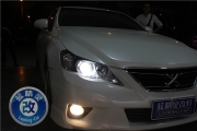 豐田銳志車(chē)燈不亮升級(jí)氙氣燈改裝大燈武漢藍(lán)精靈改燈