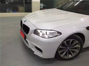 寶馬5系升級M5包圍和聲浪排氣！